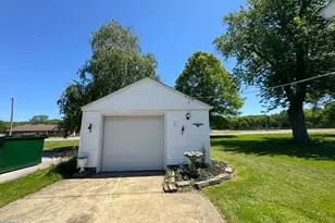 1226 Columbus Ave, Ashtabula, OH 44004 - Photo 4