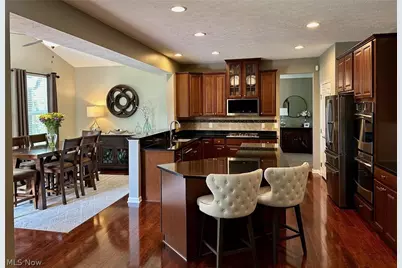 2556 Palmer Lane, Avon, OH 44011 - Photo 10