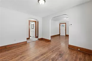 578 Plum Ave, Akron, OH 44305 - Photo 8