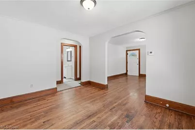 578 Plum Avenue, Akron, OH 44305 - Photo 8