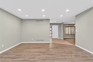 139 Mulberry Ln, Munroe Falls, OH 44262 - Photo 6