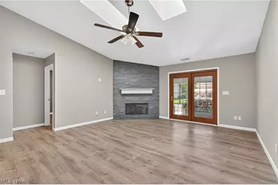 139 Mulberry Lane, Munroe Falls, OH 44262 - Photo 4