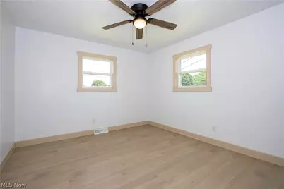 362 Jettie Avenue NE, East Canton, OH 44730 - Photo 16