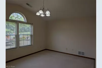202 Greenbriar Lane, Dalton, OH 44618 - Photo 6