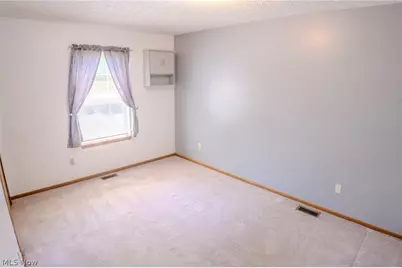 906 Ivor Avenue, Akron, OH 44314 - Photo 8