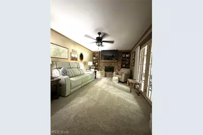 812 Brentwood Drive, Belpre, OH 45714 - Photo 12