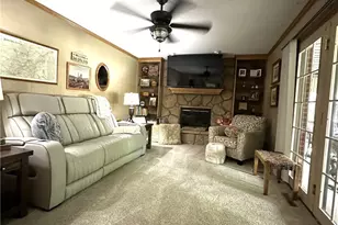 812 Brentwood Dr, Belpre, OH 45714 - Photo 12