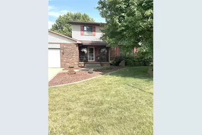 812 Brentwood Drive, Belpre, OH 45714 - Photo 1