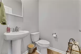 520 Forecastle Ct, Avon Lake, OH 44012 - Photo 12