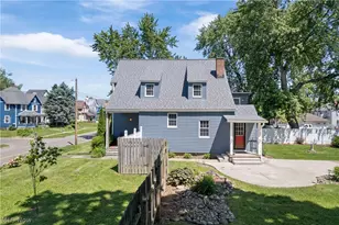 1274 Woodland Ave NW, Canton, OH 44703 - Photo 4