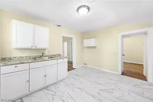 3020 W 47th St, Loveland, OH 44102 - Photo 12