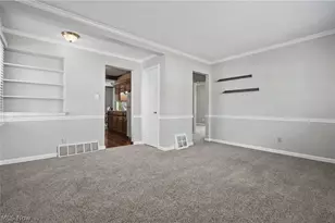 1711 Thornapple Ave, Akron, OH 44301 - Photo 6