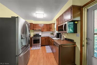 9621 Wolfe Road, Windham, OH 44288 - Photo 8