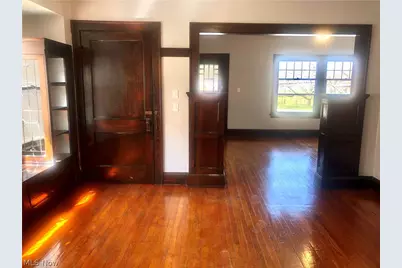 9211 Clifton Boulevard #up, Loveland, OH 44102 - Photo 8