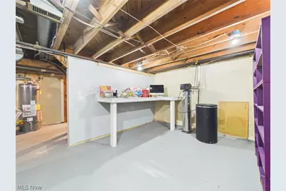 683 E Ford Avenue, Barberton, OH 44203 - Photo 32