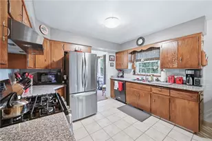 934 Larkridge Ave, Youngstown, OH 44512 - Photo 14