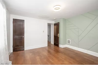 2083 Chesterland Avenue, Oakwood, OH 44107 - Photo 16