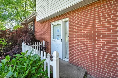 4005 Selnik Road, Kent, OH 44240 - Photo 4