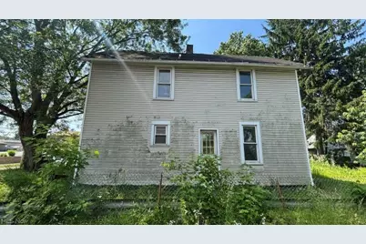 756 Brown Street, Akron, OH 44311 - Photo 2