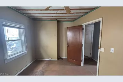 756 Brown Street, Akron, OH 44311 - Photo 10