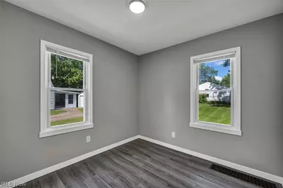 1291 Hardesty Boulevard, Akron, OH 44320 - Photo 14