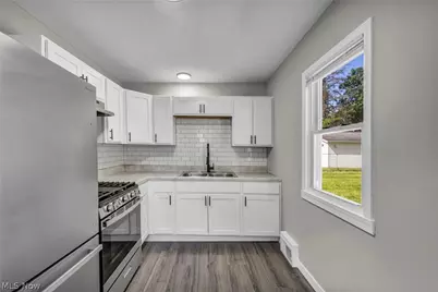 1291 Hardesty Boulevard, Akron, OH 44320 - Photo 4