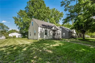 1291 Hardesty Blvd, Akron, OH 44320 - Photo 24