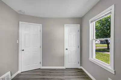 1291 Hardesty Boulevard, Akron, OH 44320 - Photo 12