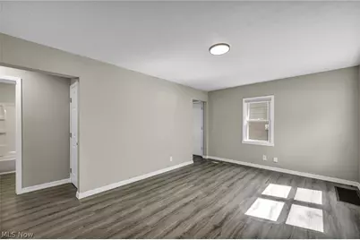 1291 Hardesty Boulevard, Akron, OH 44320 - Photo 8