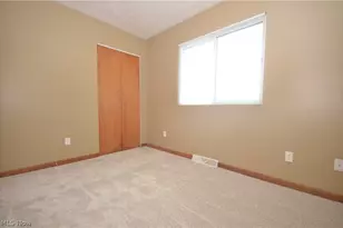 625 Hillman Rd, Akron, OH 44312 - Photo 20