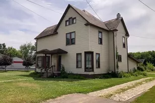 1906 E High Ave, New Philadelphia, OH 44663 - Photo 2