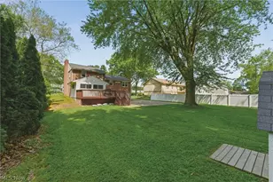 6006 Lake O'springs Ave NW, Canton, OH 44718 - Photo 32