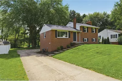 6006 Lake O Springs Avenue NW, Canton, OH 44718 - Photo 2