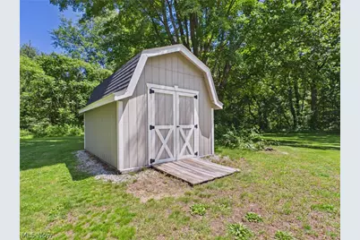 2542 Circle Drive, Painesville, OH 44077 - Photo 44