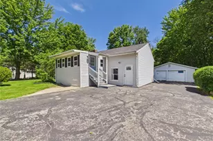 2542 Circle Dr, Painesville, OH 44077 - Photo 2