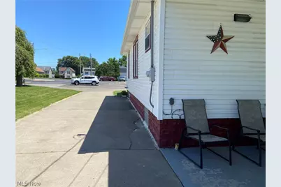 458 S Goodrich Street, Newcomerstown, OH 43832 - Photo 34