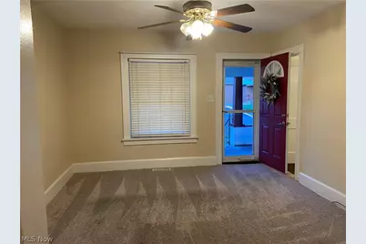 458 S Goodrich Street, Newcomerstown, OH 43832 - Photo 2