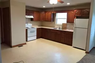 2215 Hilliard Dr, Midvale, OH 44653 - Photo 2