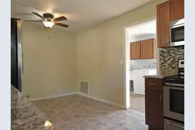 820 Peach Boulevard, Willoughby, OH 44094 - Photo 16
