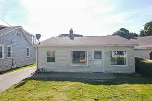 820 Peach Blvd, Willoughby, OH 44094 - Photo 2