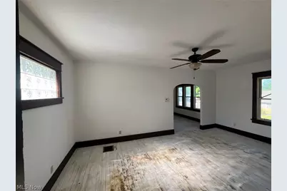 363 Spring Street, Struthers, OH 44471 - Photo 12