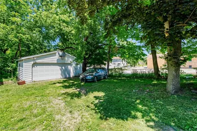 1223 W Wilbeth Road, Akron, OH 44314 - Photo 4