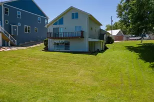 654 Pine Dr, Lake Milton, OH 44429 - Photo 8