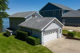 654 Pine Dr, Lake Milton, OH 44429 - Photo 14