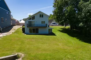 654 Pine Dr, Lake Milton, OH 44429 - Photo 4