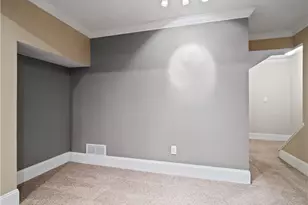 19301 Puritas Ave, Loveland, OH 44135 - Photo 22