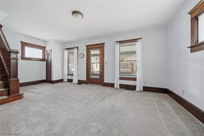 2613 Crown Place NW, Canton, OH 44708 - Photo 2