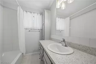 2613 Crown Pl NW, Canton, OH 44708 - Photo 20