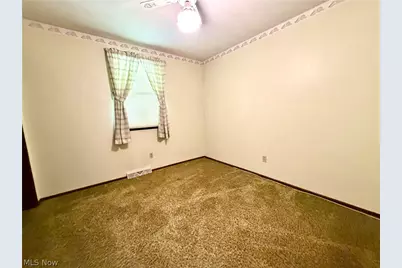159 Valley Way, Weirton, WV 26062 - Photo 16