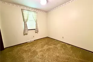 159 Valley Way, Weirton, WV 26062 - Photo 16